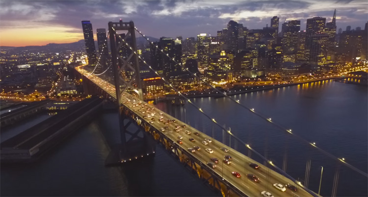 Opnames in San Francisco met aangepaste DJI Phantom 3 Opnames in San Francisco met aangepaste DJI Phantom 3