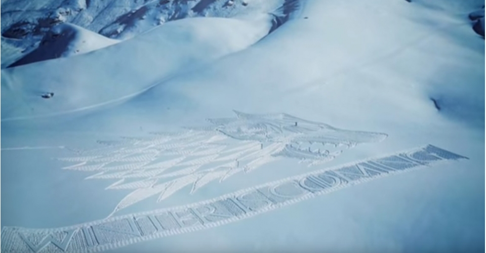The Game of Thrones sneeuwtekening gefilmd met drone