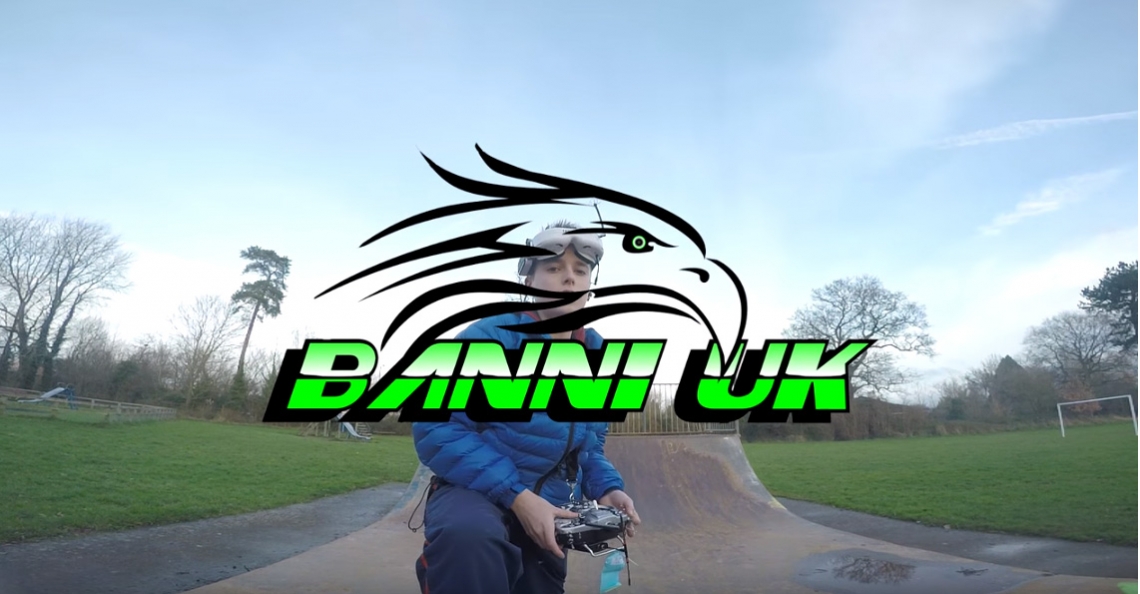 Vlieg mee met de 15-jarige Banni UK