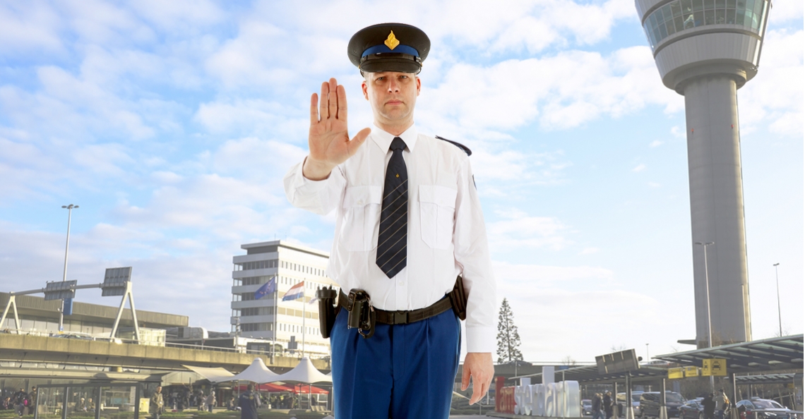 Dronevlieger nabij Schiphol staande gehouden door politie