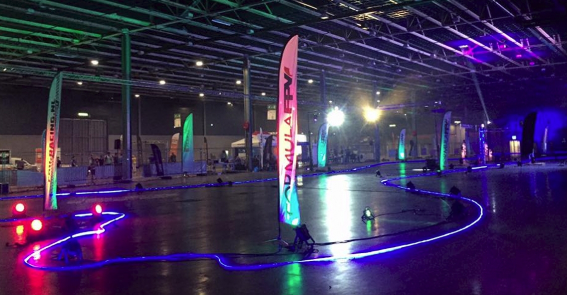 Super Quadcopter Gang domineert Kamera Express Indoor Cup in Jaarbeurs Utrecht