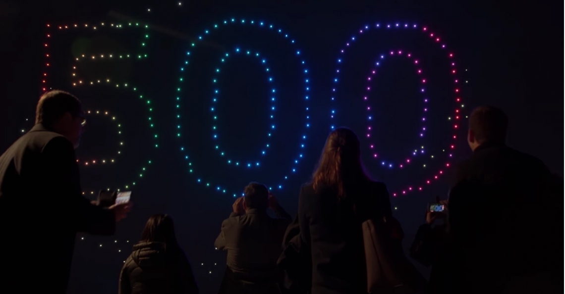 Intel voert lichtshow uit met 500 drones