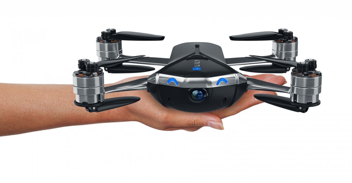 Mota Group presenteert 2017 versie van de Lily drone