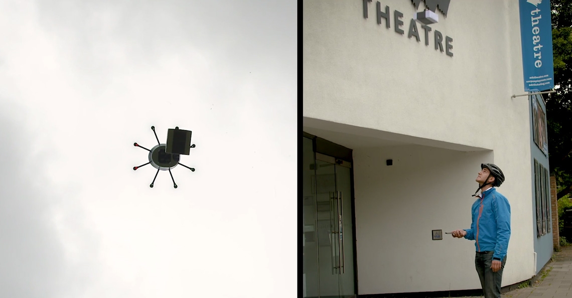 Drone van Cambridge Consultants levert pakket in je handen af