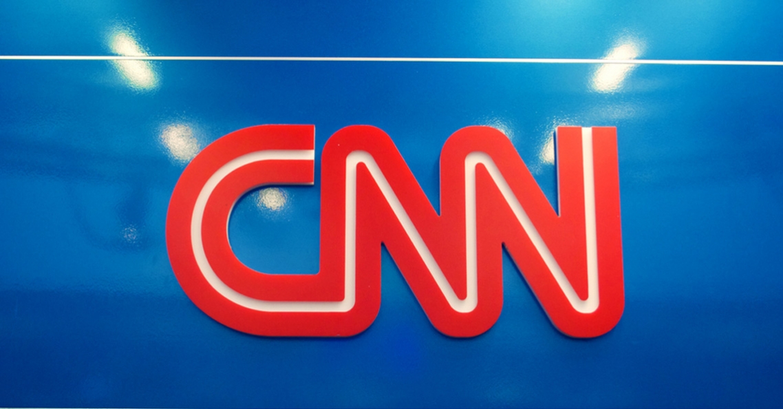 CNN krijgt vrijstelling van FAA om boven mensenmenigte te vliegen