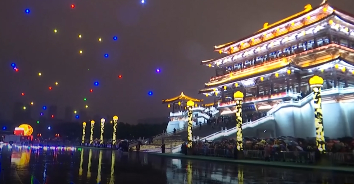 Lichtshow met 300 drones ter gelegenheid van Chinees nieuwjaar