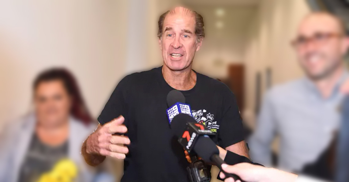 Documentairemaker James Ricketson weer op vrije voeten na veroordeling dronespionage 