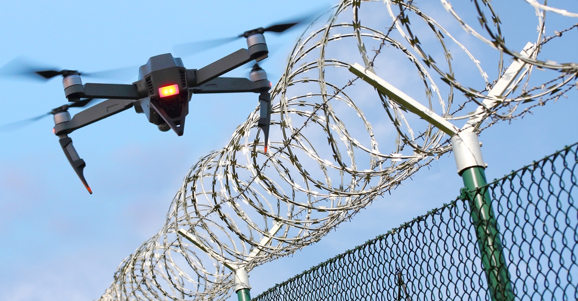 Vliegen met drone boven gevangenis officieel verboden in Curaçao