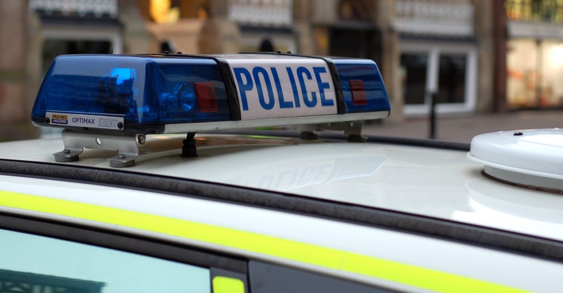 Britse politie arresteert man en vrouw voor Gatwick drones