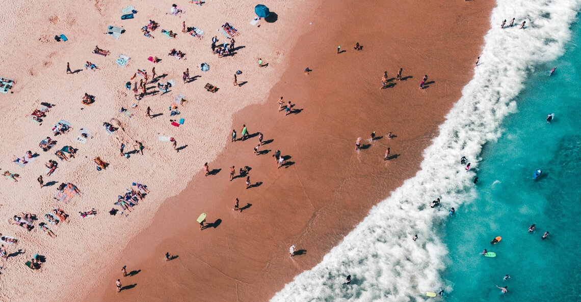 Australie zet drones in om stranden COVID-vrij te houden