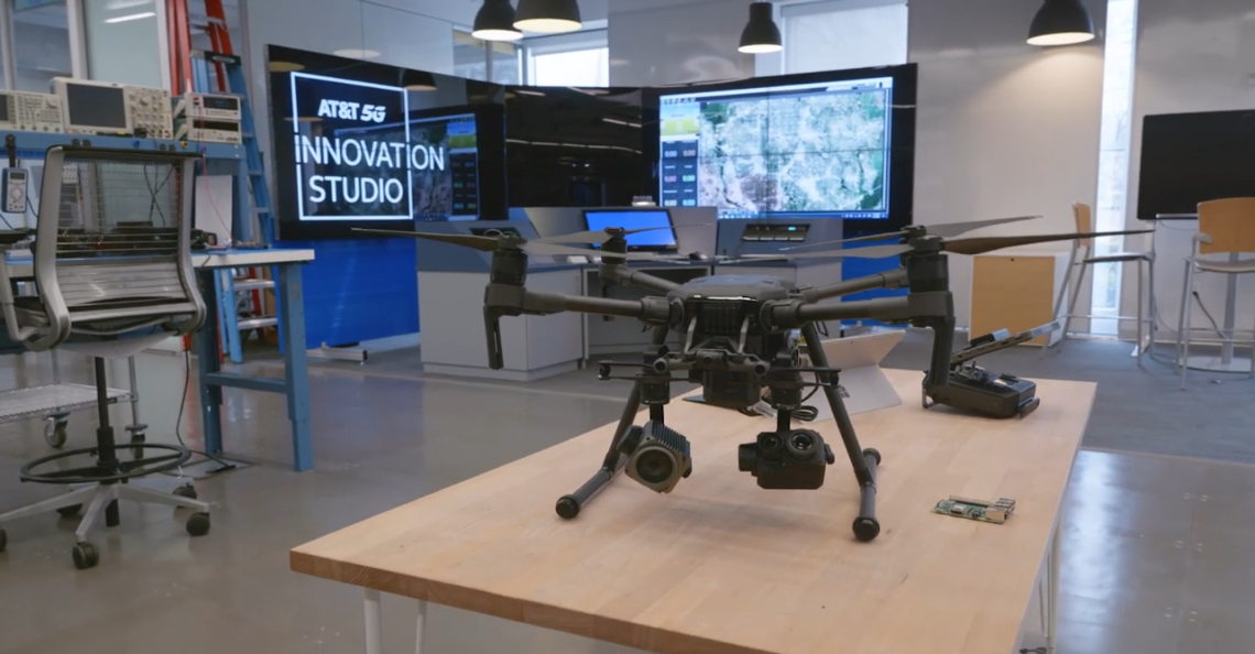 AT&T zet in op innovatie met drones en 5G