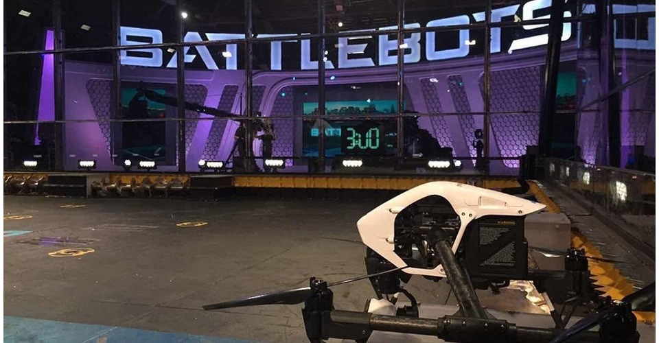 DJI Inspire 1 drone filmt vechtrobots in BattleBots toernooi