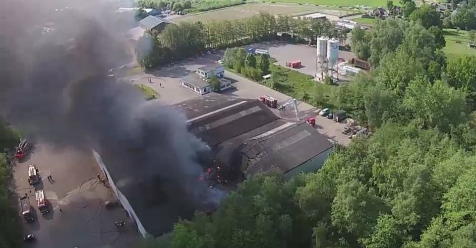 Brandweer niet blij met drone bij brand in Borne