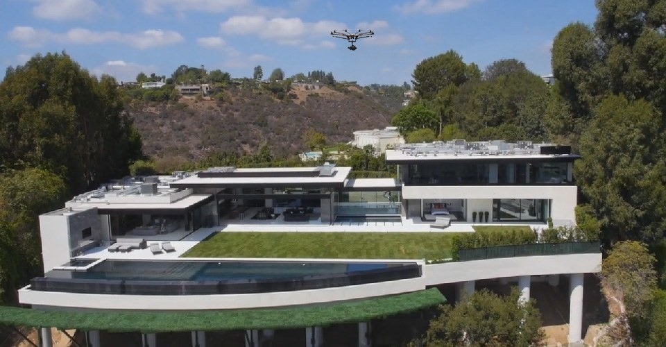 Drone filmt villa van 55 miljoen