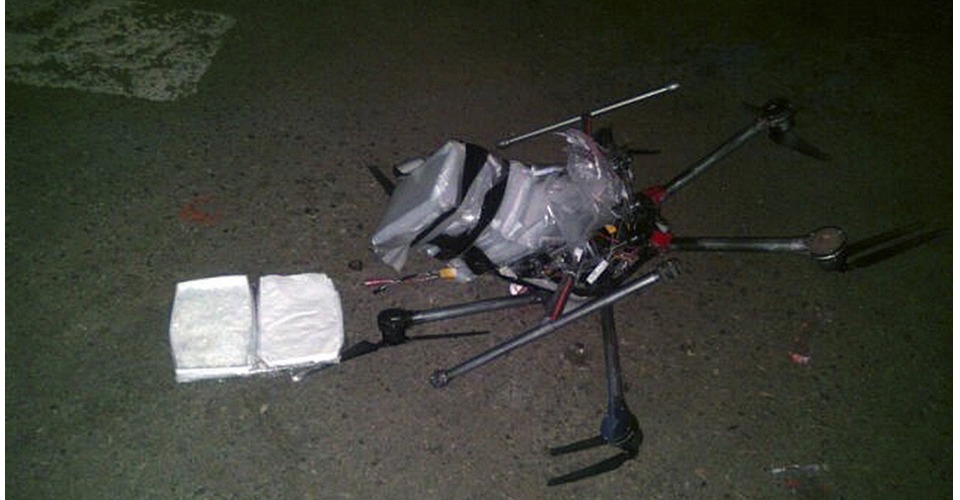 Drugssmokkel drone crasht in Tijuana, Mexico