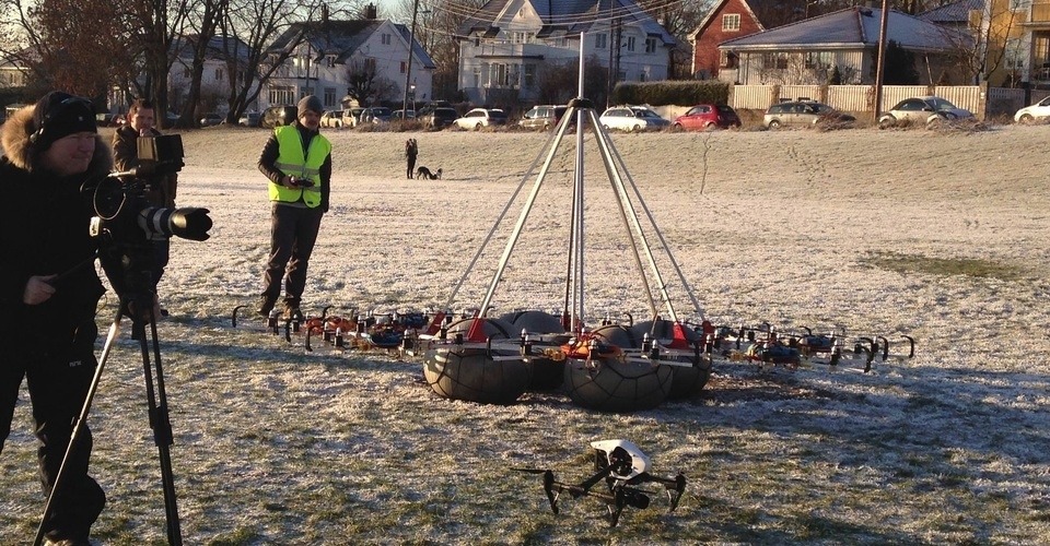 megakopter 48 propellers studenten oslo noorwegen multirotor hout aluminium 2015