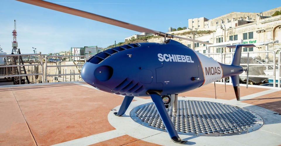 S-100 drone redt drenkelingen 