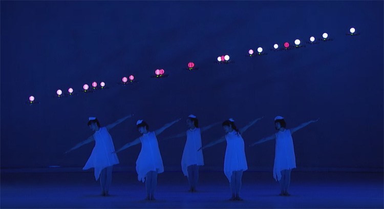 Dans act met drones bij America's Got Talent 2016