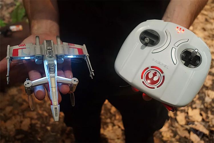 De strijd barst los met Star Wars drones van Propel