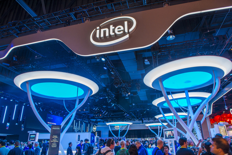 Intel kondigt 5G modem aan voor telefoons, auto's en drones