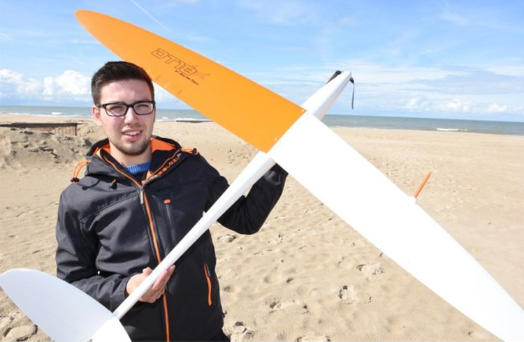 Belgische studenten doen recordpoging pakketjes bezorgen met drone