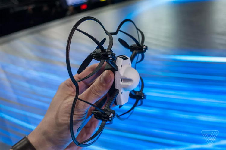 Lichtshow met honderd Intel drones tijdens Christmas Spectacular show in Manhattan