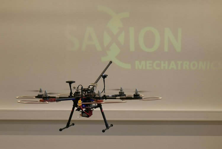 Saxion ontvangt grote subsidie voor ontwikkelen drone met robotarm