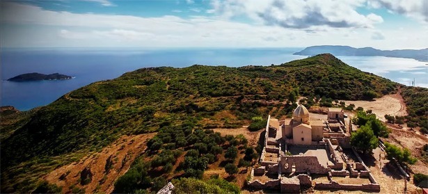 compilatie-video-laat-zien-waarom-filmen-met-drones-geweldig-is-quadcopter