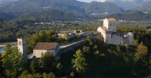 drone-kasteel-4k-video-professioneel-panasonic-gh4-camera-2015