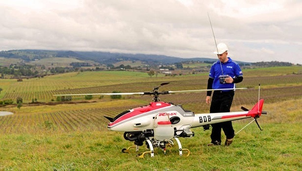 Heerlijk Kelder Vallen Drones blazen kersen droog in Washington, USA