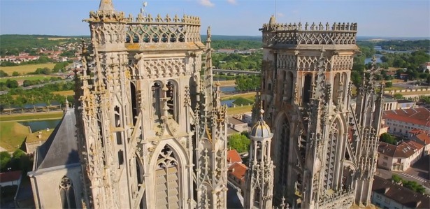 drones-showreel-freeway-drone