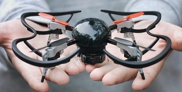 micro-drone-3-0-indiegogo-extreme-fliers-klein-handen