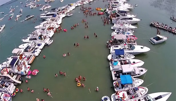 muscamoot-bay-raft-off-2014